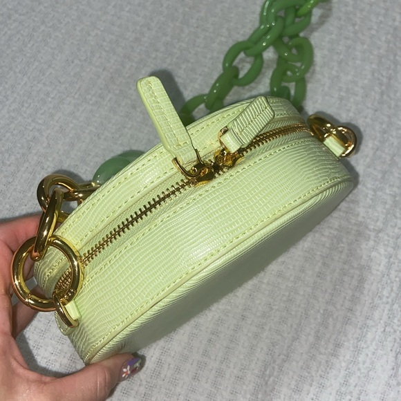 Nwot JW PEI Lime Green Luna Gradient Acrylic Chain Lizard Pattern Vegan bag - Picture 11 of 14